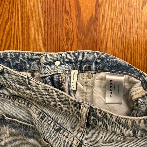 Pac Sun mom short cuffed raw hem size 25 jean denim shorts - Picture 8 of 8